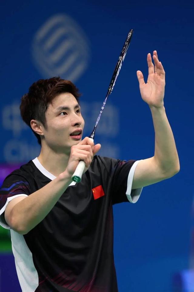 马来西亚队完胜印度队，石宇奇点燃赛场